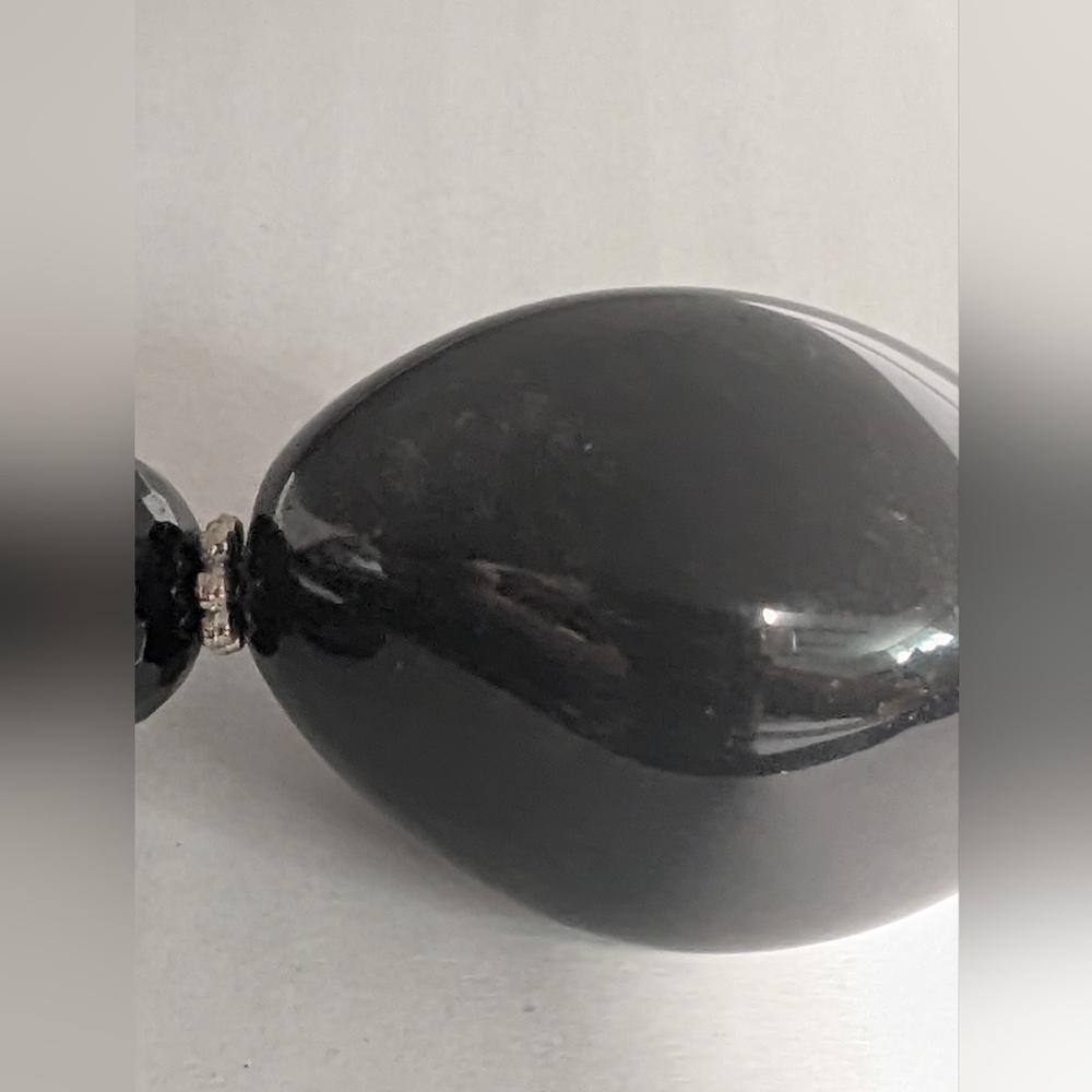 Vintage Elegant Black Natural Stone Necklace - Picture 3 of 4